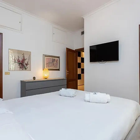 Daire Acaia By In Roma